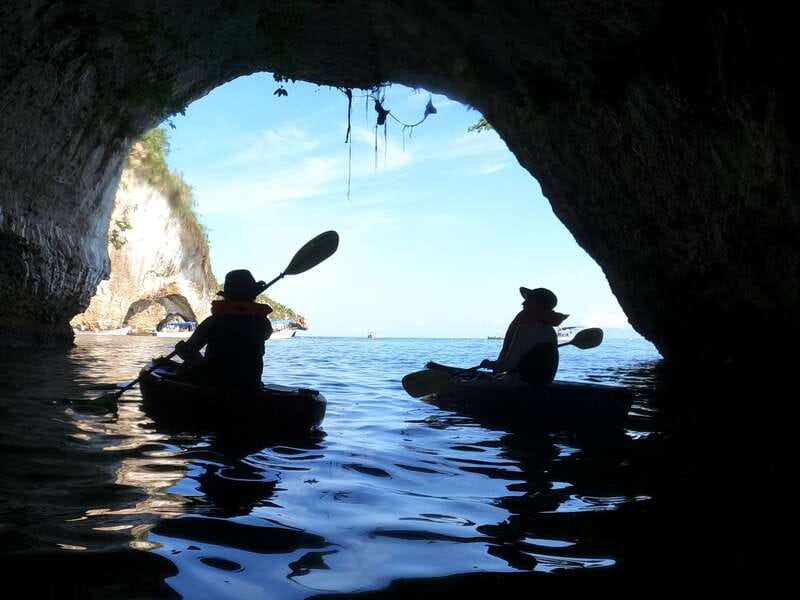Mismaloya: Los Arcos Bioluminescent Waters Kayak & Cave Tour - Small practical tips that make your night smoother