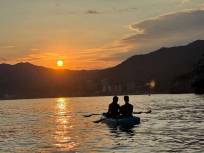 Mismaloya: Los Arcos Bioluminescent Waters Kayak & Cave Tour