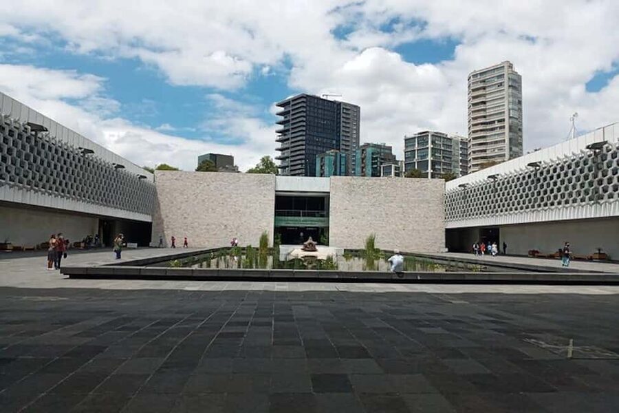 National Museum of Anthropology: a journey into Mexico's past - English lang. - Mural of Duality: learning how symbolism organizes meaning