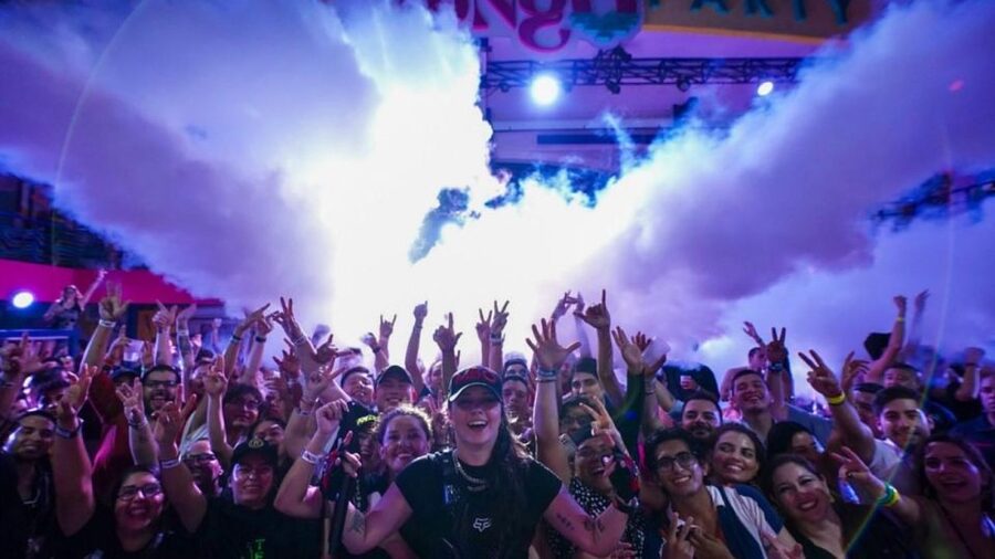 Neon Glow night Beach Party Regular - Neon Glow beachfront nightlife near Coco Bongo