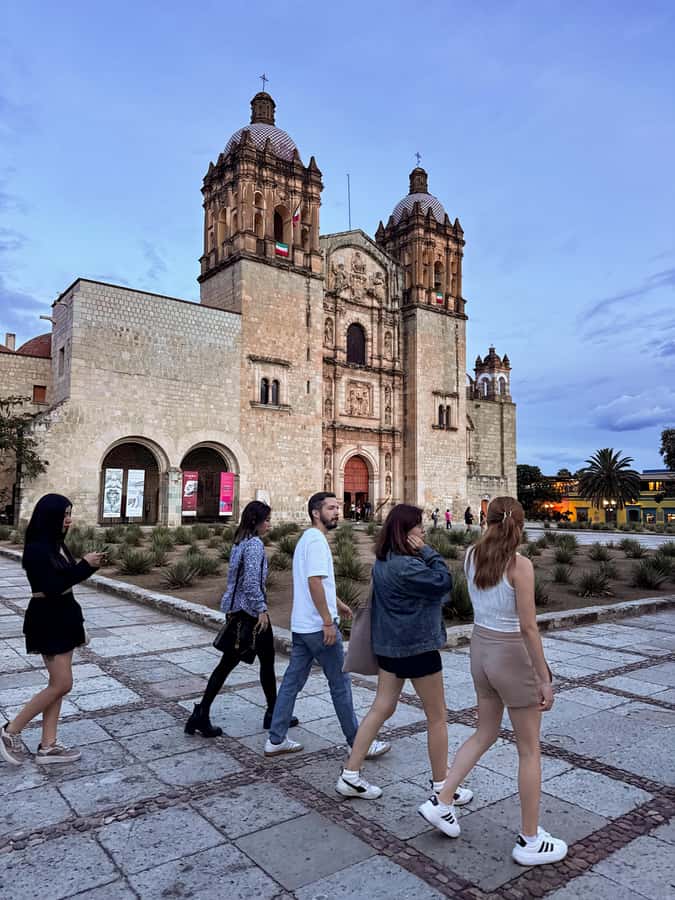 Oaxaca: First Day in Oaxaca — Walk with Your Personal Guide - Umbrella, Photos, and Local Tips: The Stuff You Actually Use