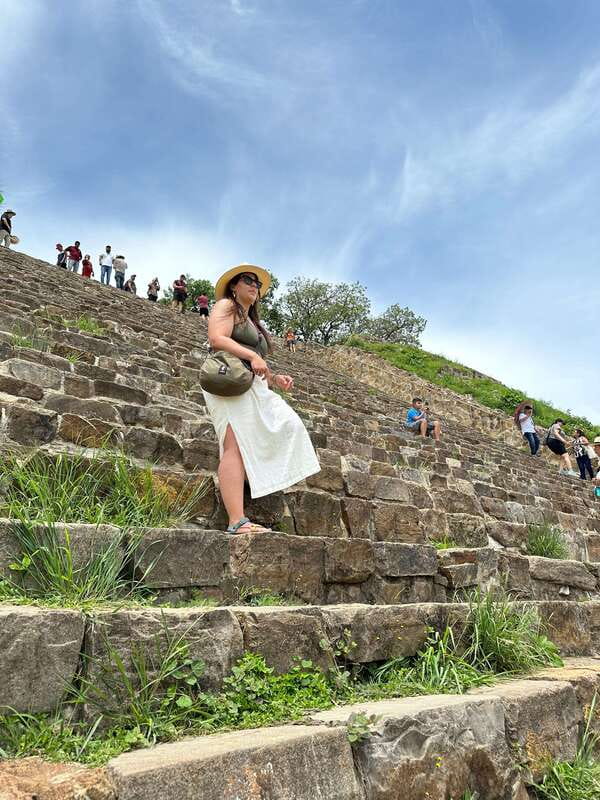 Oaxaca: Monte Albán, Hierve el agua, Mezcal and Teotitlán - Admissions included, but plan for your own meals and extra purchases
