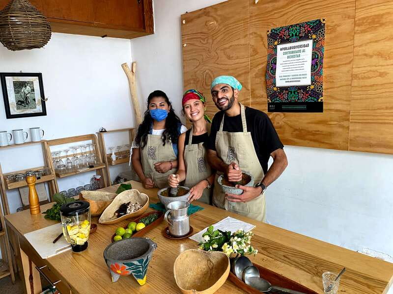 Oaxaca: Vegetarian Cooking Class - Market first: how Oaxaca ingredients get chosen the right way