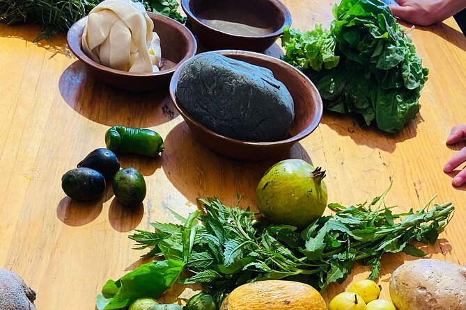 Oaxacan Vegetarian Cooking Class - Merced parks, churches, and colorful quarry houses between tastings