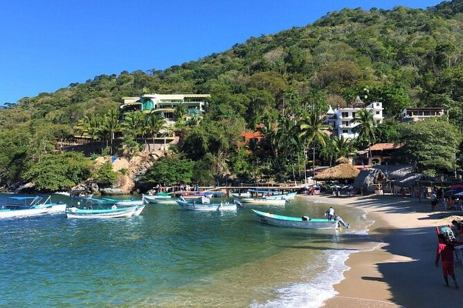 Outdoor Ziplining, Waterfalls & Speed boat in Puerto Vallarta - Zip lines in Puerto Vallarta: roller-coaster speed and a 1,000-foot run