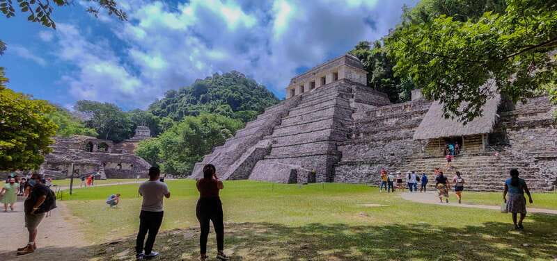 Palenque: Palenque Ruins, Agua Azul Waterfalls and Misol-Ha - Getting there: 8:00 a.m. pickup, van time, and comfort basics