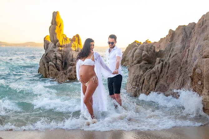 Photo Session in Los Cabos - Who This Fits Best: Big Families, Maternity, Anniversaries, and Engagements