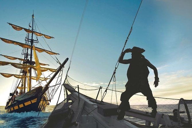 Pirate Ship Sunset Dinner and Show in Los Cabos - Finding the Meeting Point at CaboMarina (No Hotel Pickup)