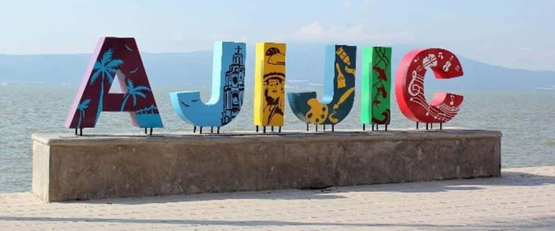 Privado: Rancho Vicente Fdez, Ajijic, Chapala y Tlaquepaque - Ajijic’s craft streets, galleries, and the boardwalk view over Lake Chapala