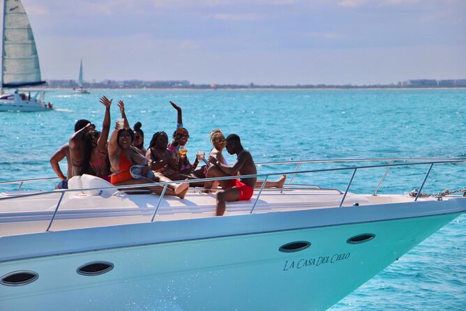 Private 50FT Yacht Rental in Cancún P8 - Two Hours on Cancun Bay: A Simple Cruise With No Isla Mujeres