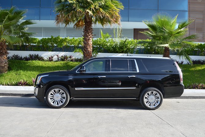 Private Arrival Luxury Transfer: San Jose International Airport to Hotels (1 - 5) - The SUV ride: short duration, real stress relief