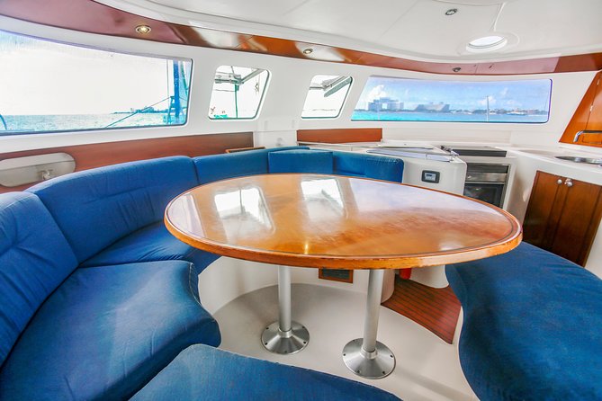 Private Catamaran from Cancun to Isla Mujeres | For up to 30 pp - Price and group math (up to 15 vs up to 30)