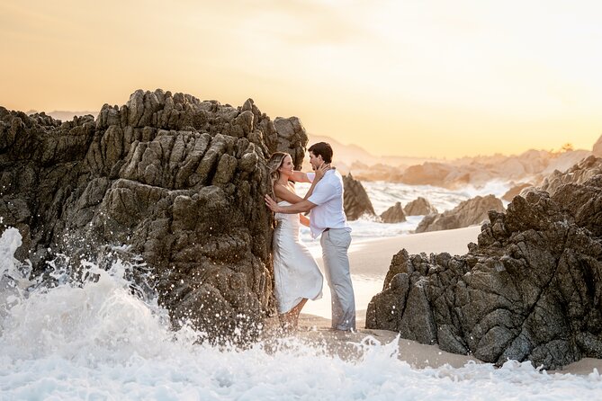 Private photo session in Los Cabos - The one-hour flow: meeting point, shooting plan, and easy turnaround