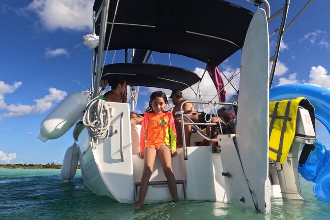 Private sailing excursions, nice spacious sailboats. - Language and tailoring your day in English or Spanish