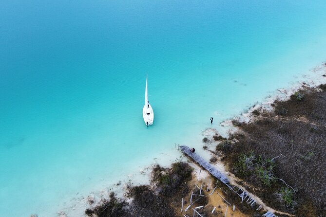 Private sailing tour of Bacalar Lagoon - Your Private Sailing Window on Bacalar Lagoon