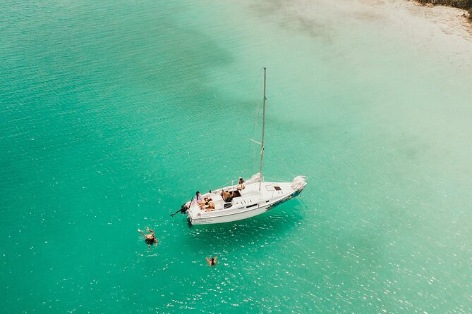 Private sailing tour of Bacalar Lagoon - Private Sailing vs. Shared Boats, and What You Pay For