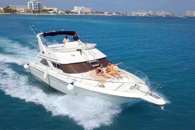 Private SeaRay 47ft Yacht Rental Cancun 23P6 - What You Get On Board: Drinks, Ice, Snorkel Gear, and a Restroom