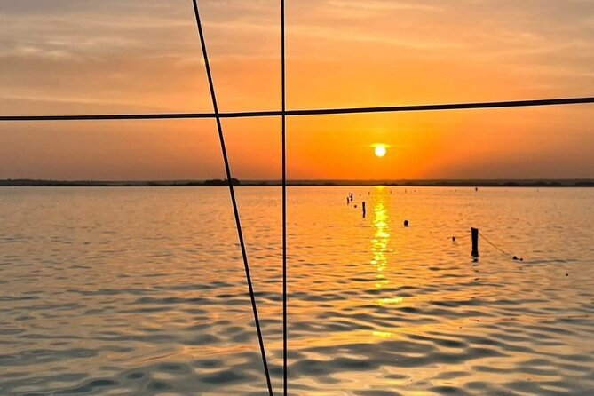 Private Sunrise Tour with Breakfast on Board - Pirates Channel Breakfast: Coffee, Fruit, and Sweet Cake Energy