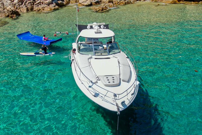 Private Yacht Sea Ray all-inclusive charter in Cabo - Price and value check: $1,650 for up to 8
