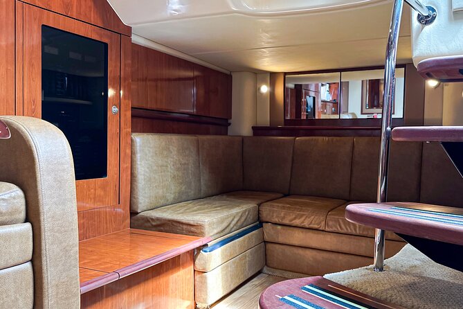Private Yacht Sea Ray all-inclusive charter in Cabo - Stop 2: Médano Beach chill time with snacks and open bar (about 30 minutes)