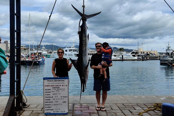 Private Yacht Ultimate Fishing and Snorkeling Adventure - 6 Hours - El Arco de Cabo San Lucas: sea lions and the best kind of photo stop