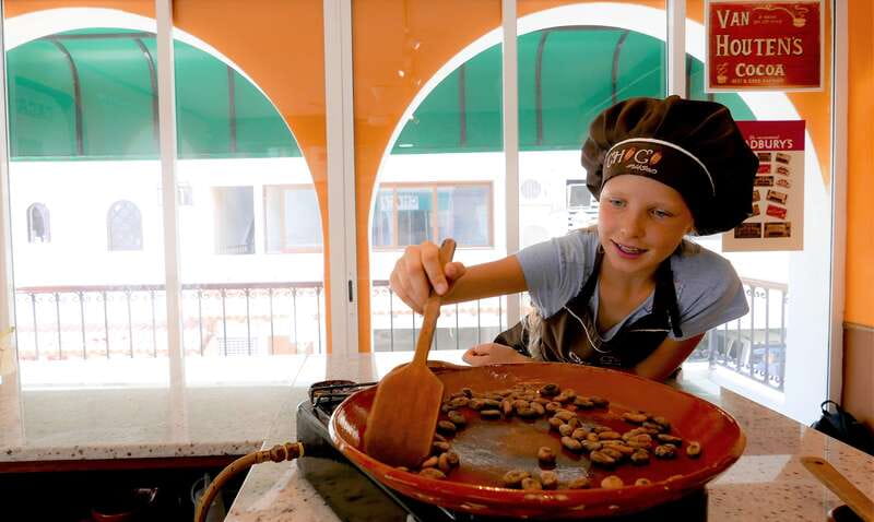 Puerto Vallarta: Bean to Bar Chocolate Workshop - The 2-hour flow, from museum tour to your own chocolate bars