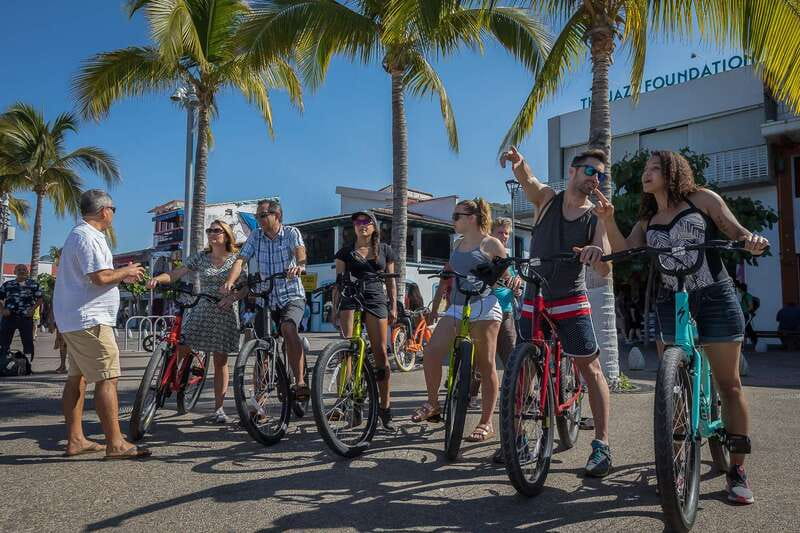 Puerto Vallarta: Bikes and Bites Tour - Old Town stops for tacos, carnitas, and sopes