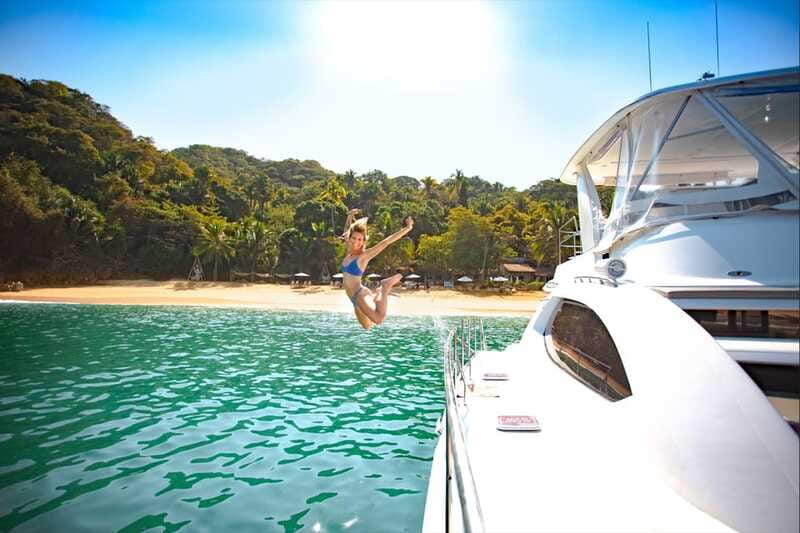 Puerto Vallarta: Luxury Yacht Tour with Lunch and Open Bar - Price and Value: Is $119 Worth It?