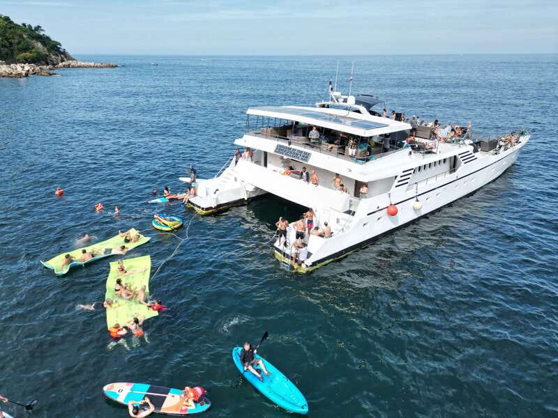 Puerto Vallarta: Yelapa Mega Yacht Cruise - Setting the scene on a 100’ mega yacht