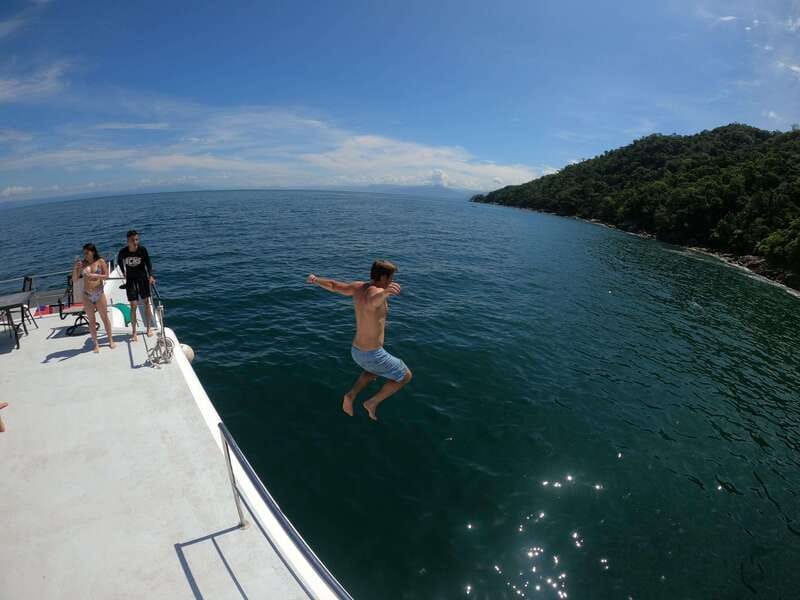 Puerto Vallarta: Yelapa Mega Yacht Cruise - Food and drinks: the part you actually remember