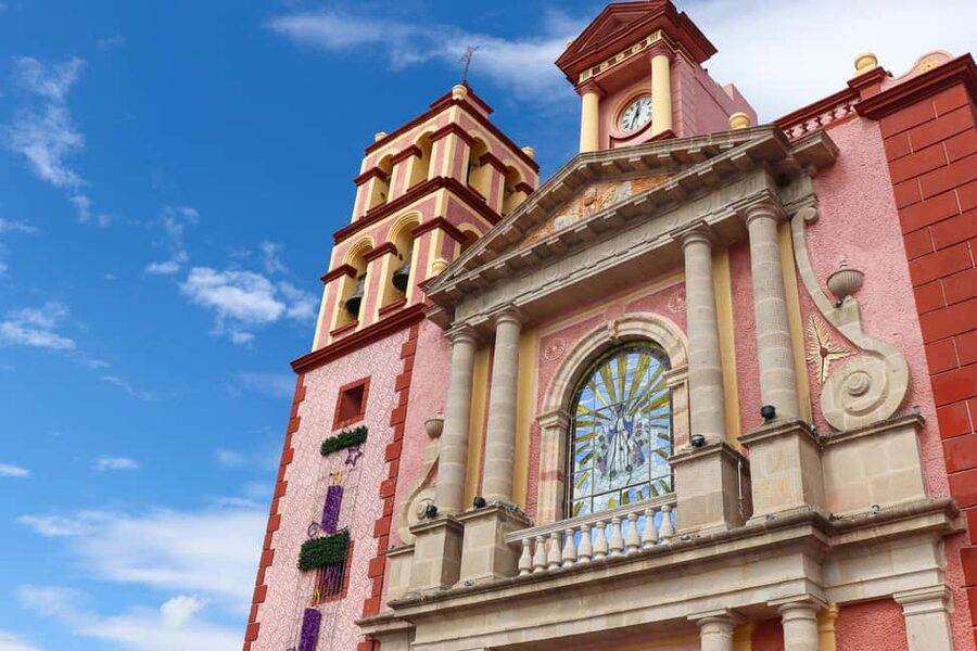 Querétaro: Bernal & Tequisquiapan Trip with Wine & Cheese - Tequisquiapan historic center: guided stories plus time to eat