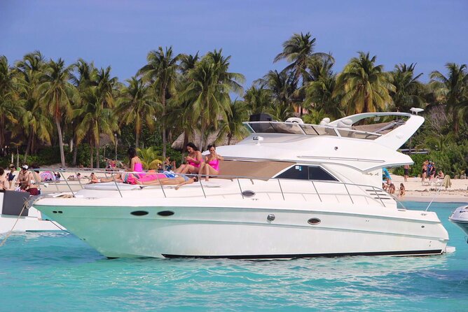 Rent a Private 46ft Yacht in Cancun - Price and logistics: the $250 group rate, dock fees, and real-world add-ons