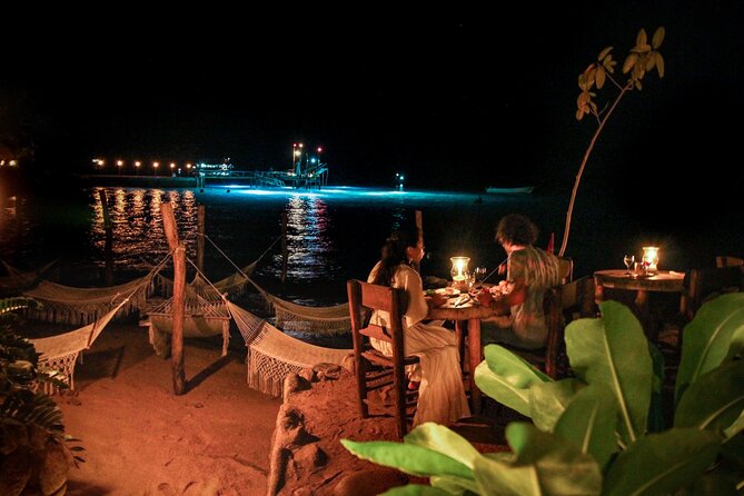 Rhythms of the night, Sunset Cruise, Candlelit Dinner & Alma Show - The walk to dinner and the show: beautiful, but uneven and dark