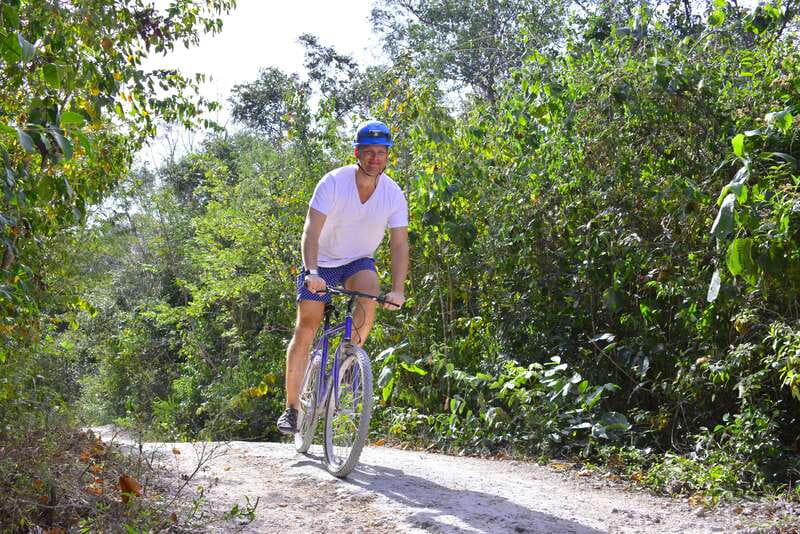 Rio Secreto Nature Reserve: Bicycle, Rappel & Ziplines Tour - Visitor center setup: gear, lockers, and your safety briefing