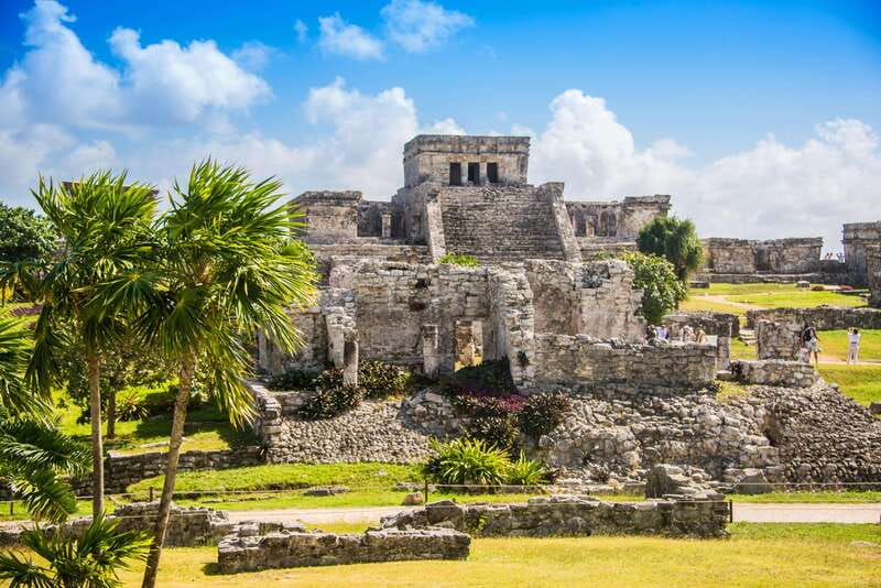 Riviera Maya: Exclusive Rio Secreto and Tulum Tour - Río Secreto Nature Reserve, where the cave feels guided, not scary