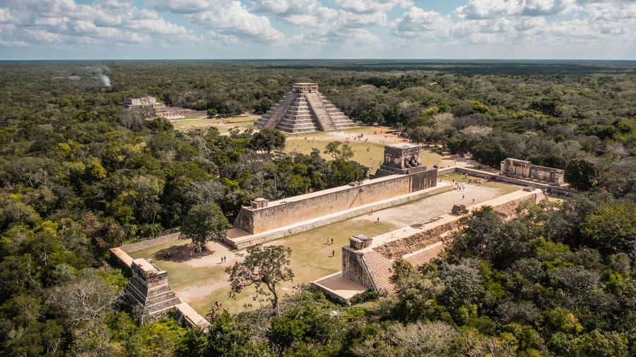 Riviera Maya: Tour to Cobá and Chichén Itzá with a Cenote and optional lunch - The real value: two Mayan worlds plus a cenote break