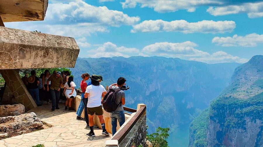 San Cristóbal: Canyon, Viewpoints & Chiapa de Corzo Tour - Viewpoints, scenic drives, and the Tuesday closure rule