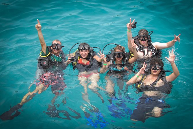 Scuba Diving - Corridor Bays: Santa Maria and Chileno for a Different Underwater Look