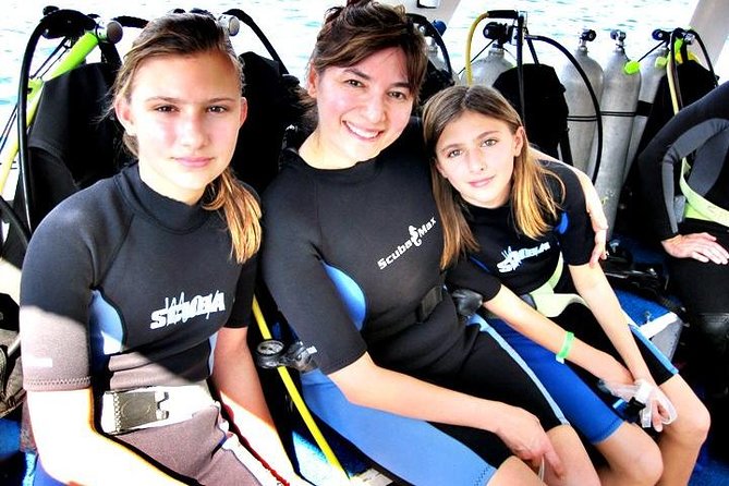 Scuba Diving for Beginners in Acapulco - The 4-hour plan: gear up, boat ride, then two underwater sessions