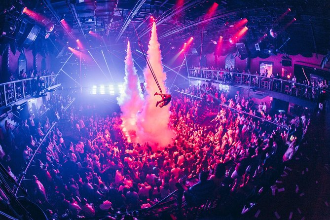 Skip the line: Cancun Coco Bongo Gold Member Entrance Ticket - Value check for Cancun nightlife: when Gold is the right move