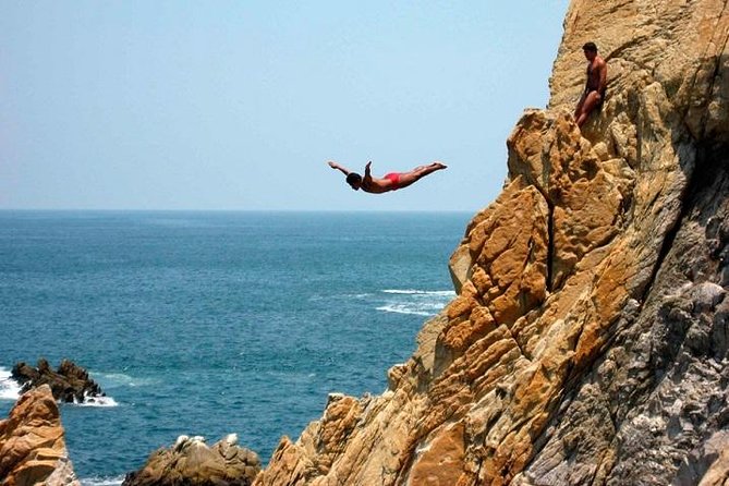 Small-Group or Private All Inclusive 4 Hours City Tour & Divers - Price and what you actually get in 4 hours