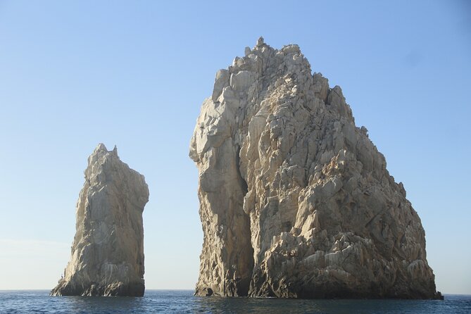 Snorkel and arch tour in los cabos - Pelican Rock snorkeling: 30 to 40 minutes with gear and real support
