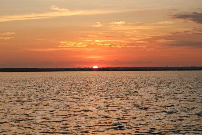 Sunrise on Paddleboard with breakfast in the lagoon of 7 colors - The Real Value: Guide Flor, Safety, and Ecosystem Care