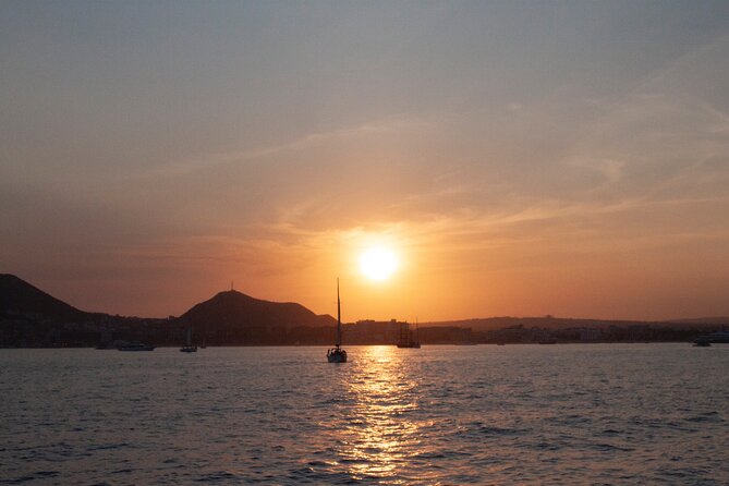 Sunset Dinner Cruise in Cabo San Lucas - Stop 3: Pedregal de Cabo San Lucas Cliffs and Villa Views