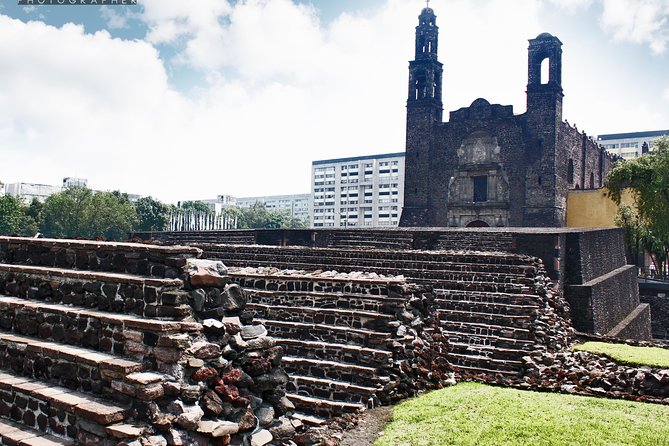 Teotihuacan & Basilica Guadalupe Tour with lunch - Climbing Teotihuacan’s Sun and Moon pyramids, plus what a guide fixes