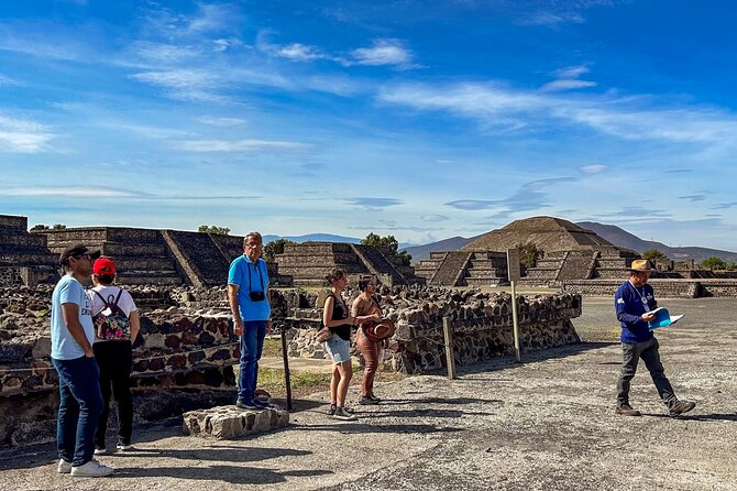 Teotihuacan, Guadalupe Shrine & Tlatelolco Day Tour with Lunch - Obsidian Workshop and Tequila Tasting: A Craft Stop With Real Flavor