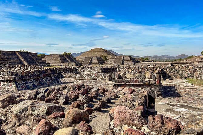 Teotihuacan, Guadalupe Shrine & Tlatelolco Day Tour with Lunch - How the Guide Shapes the Day (And Why Names Keep Coming Up)