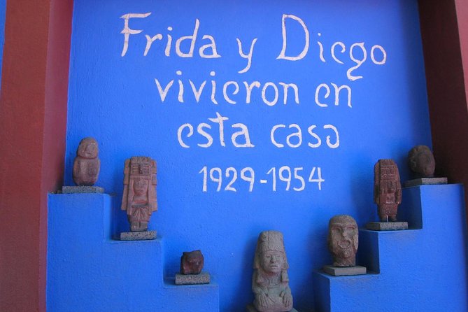 Teotihuacan & Guadalupe Shrine + Xochimilco, Coyoacán & Frida Kahlo Combo Tour - Day 2 in Coyoacan: Cobblestones, Casa Azul, and Blue House Lines