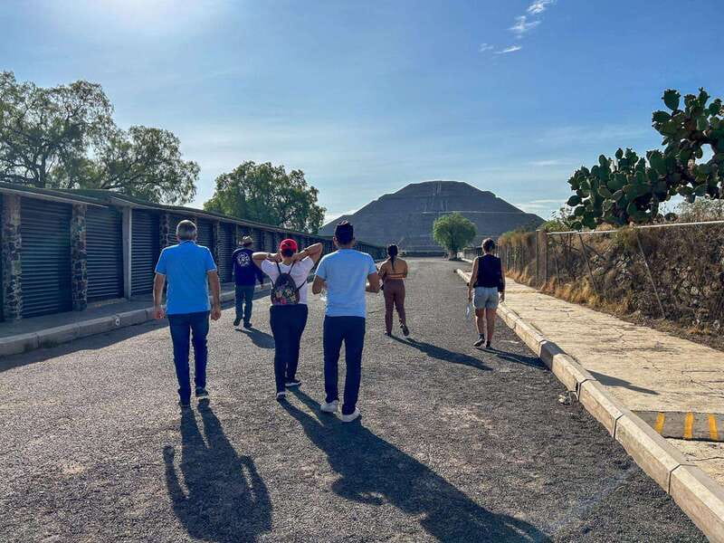 Teotihuacan, Guadalupe, Xochimilco Coyoacan & Frida Kahlo - Meeting points and start times, so your day doesn’t get eaten by transit