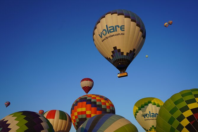 Teotihuacan Hot Air Balloon Flight from Mexico City / Volare - What to pack and expect in the basket: space, safety, and comfort